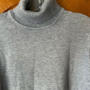 Gray Turtleneck Sweater ladies sz M